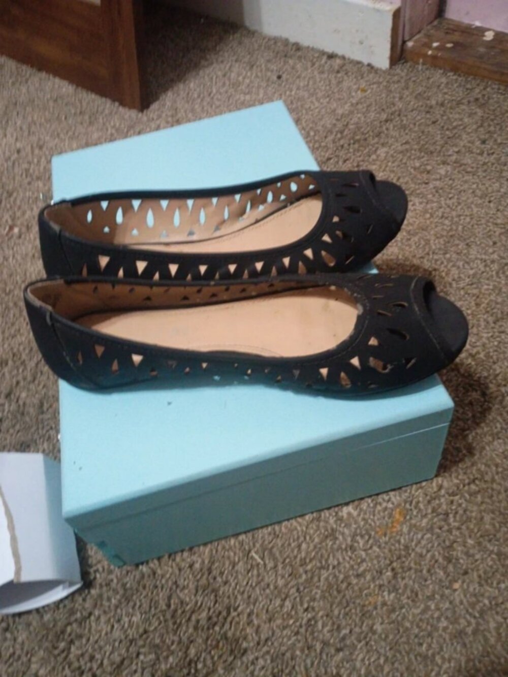 Sandals - Picture 2 of 3